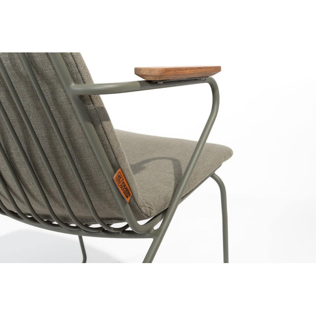 4 Seasons Outdoor Veneto dining olive + Montana tafel barrel teak onderstel met keramiek terrazzo 240 cm