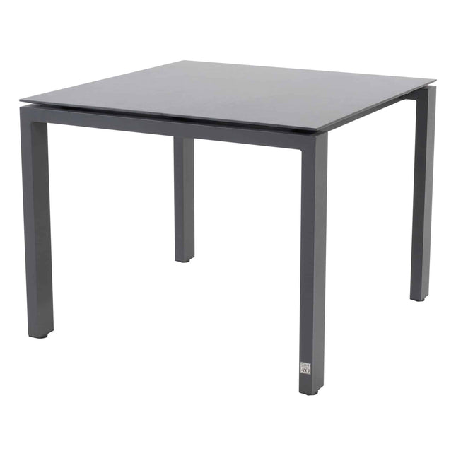 Taste 4SO Parma stapelbare dining + 4 Seasons Outdoor Goa tafel HPL 95 cm slate antraciet
