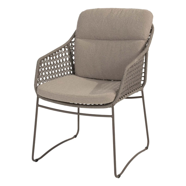 4 Seasons Outdoor Moretti high back dining stoel + Taste 4SO Prado teak tafel 130 Ø cm