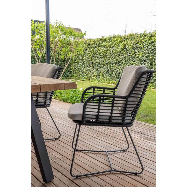 4 Seasons Outdoor Fabrice dining antraciet + Taste 4SO Prado teak tafel 130 Ø cm