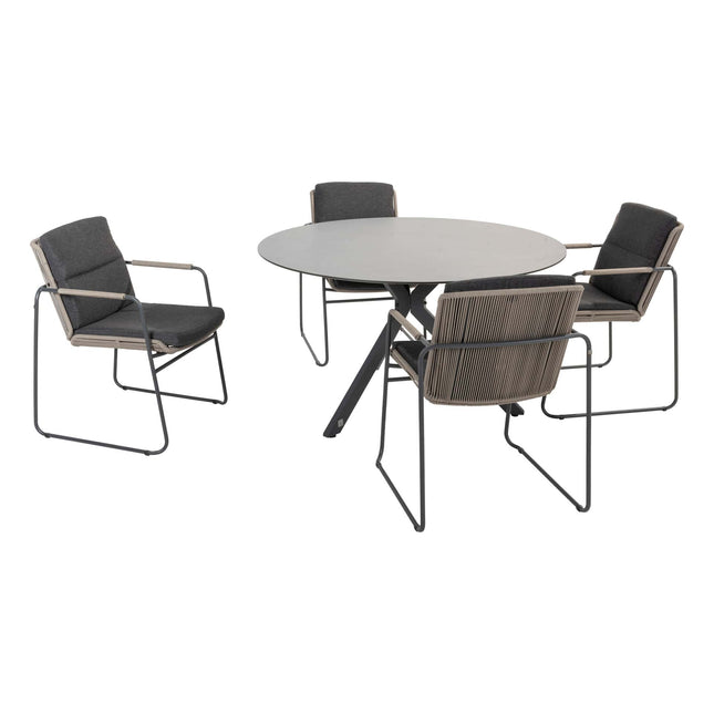 Taste 4SO Parma stapelbare dining + 4 Seasons Outdoor Locarno tafel HPL slate antraciet 130 Ø cm