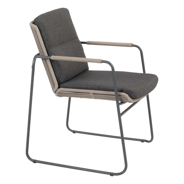 Taste 4SO Parma stapelbare dining + 4 Seasons Outdoor Locarno tafel HPL slate antraciet 130 Ø cm