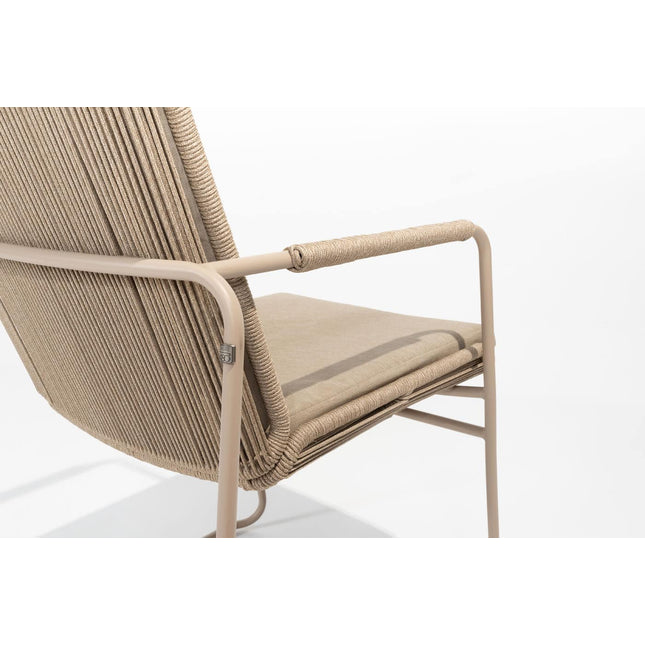 Taste 4SO Parma stapelbare dining latte + Prado teak tafel 160 Ø cm