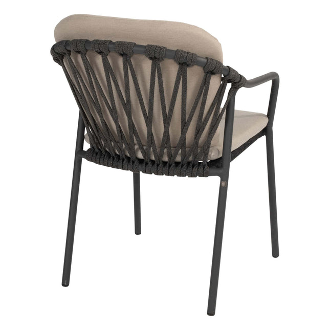 Taste 4SO Manitoba stapelbare dining stoel antraciet + Prado tafel met keramisch tafelblad barrel antraciet 240 cm