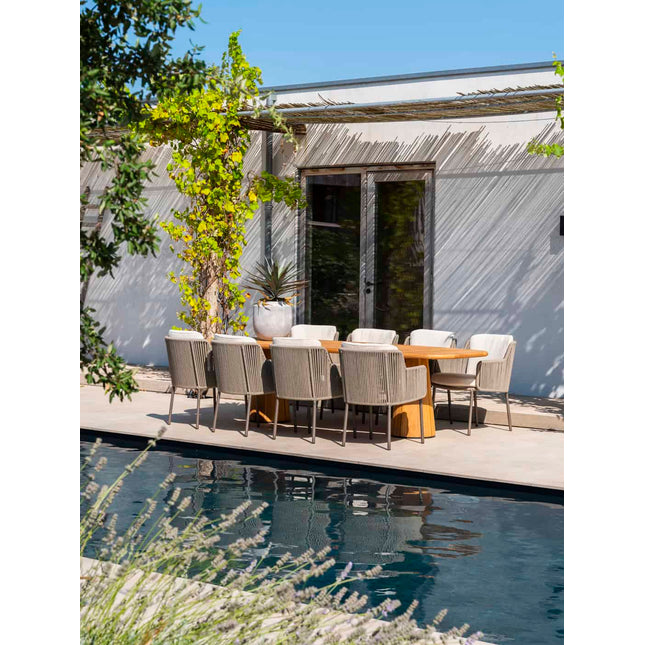 4 Seasons Outdoor Bernini dining stoel + Taste 4SO Capri tafel barrel-vorm teak 280 cm