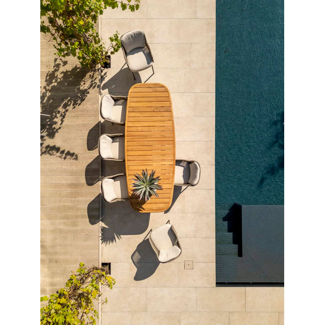 4 Seasons Outdoor Bernini dining stoel + Taste 4SO Capri tafel barrel-vorm teak 280 cm