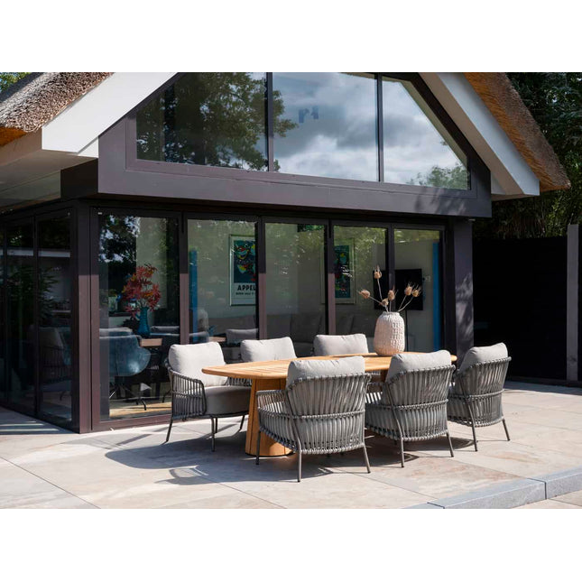 4 Seasons Outdoor Tuinset Capalbio low dining stoel + Taste 4SO Capri low dining tafel barrel-vorm teak 240 x 110 cm