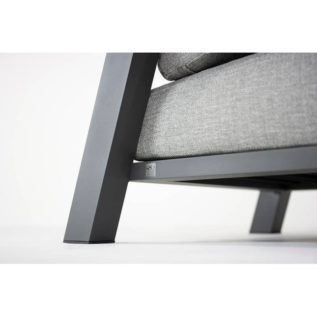 4 Seasons Outdoor Iconic loungeset + Forza hoge salontafel 120 x 70 x 55 cm