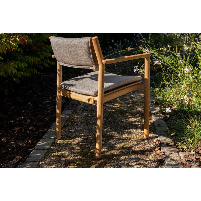 4 Seasons Outdoor Levi stapelbare dining stoel teak incl. 2 kussens