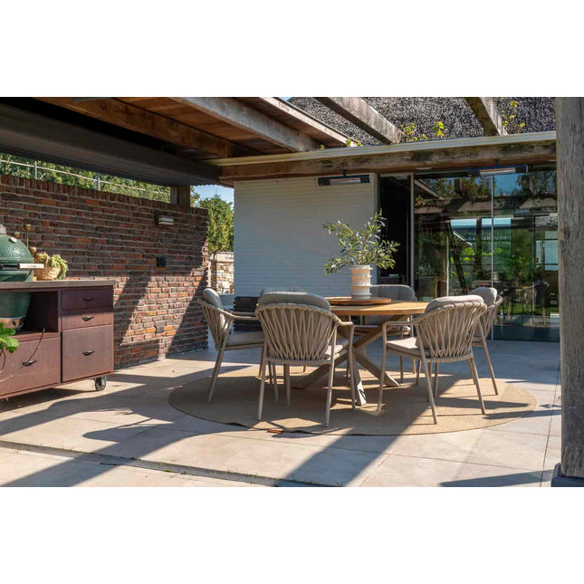 Taste 4SO Manitoba stapelbare dining stoel latte + Prado teak tafel 160 Ø cm latte onderstel