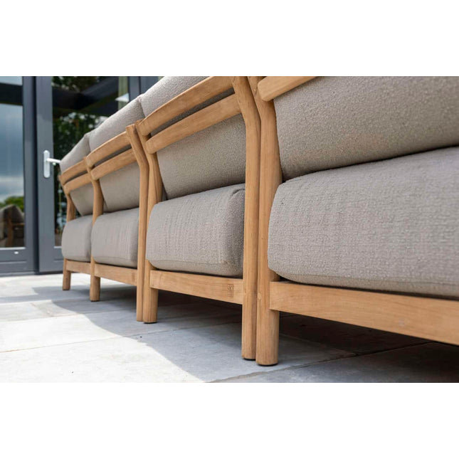 4 Seasons Outdoor Marie chaise lounge bank + Finn salontafel keramiek 63 Ø cm