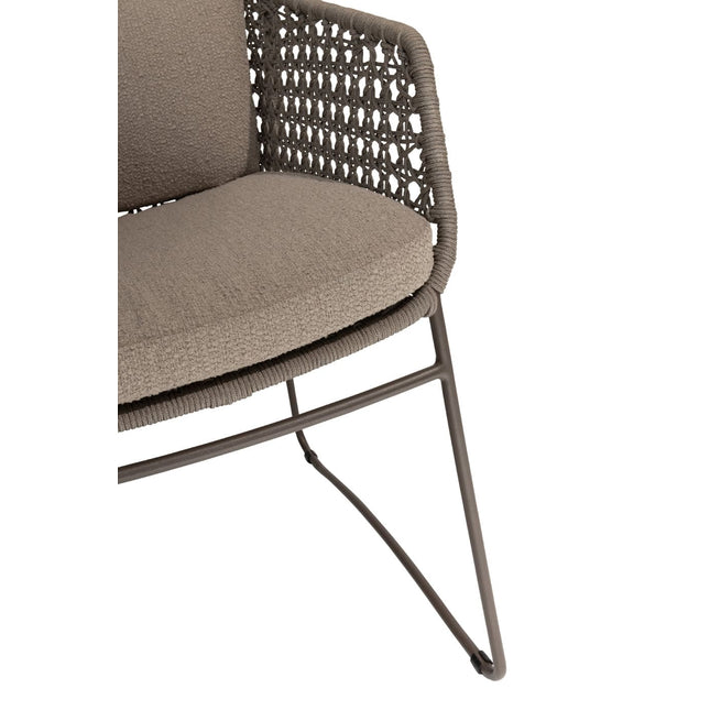 4 Seasons Outdoor Moretti high back dining stoel + Taste 4SO Prado teak tafel 130 Ø cm