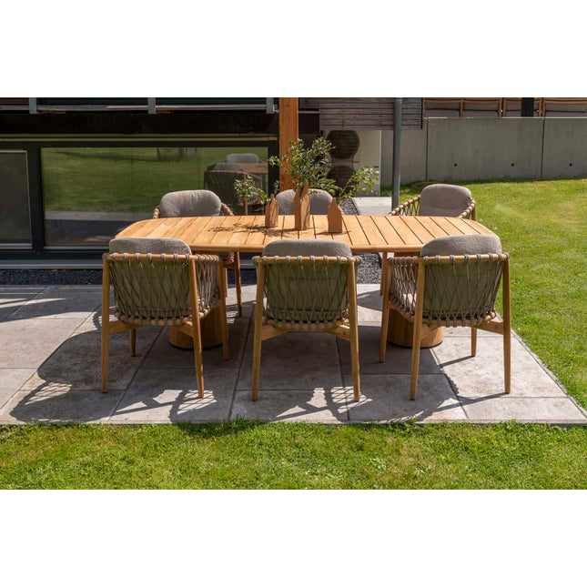 4 Seasons Outdoor Nora dining stoel + Taste 4SO Liam eettafel met keramisch tafelblad 240 cm