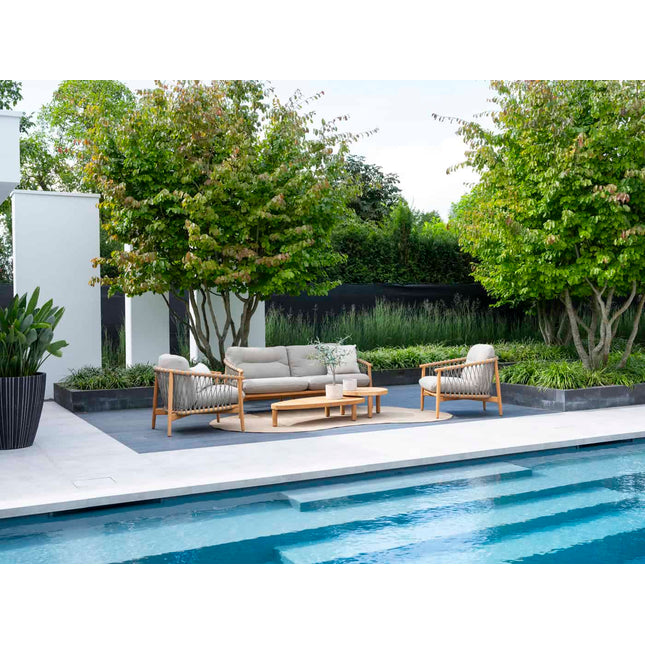 4 Seasons Outdoor Nora loungeset + Finn salontafel kiezel-vorm 125 cm