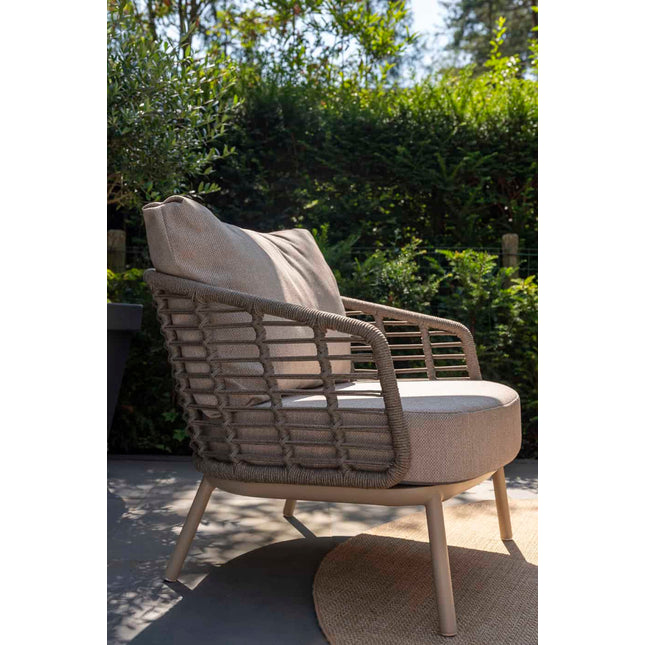 Taste 4SO Puglia loungeset latte, 3-zits loungebank + 2x lounge stoel + voetenbank