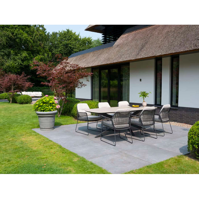 Taste 4SO Rhodos dining stoel + Prado tafel met keramisch tafelblad barrel antraciet 240 cm