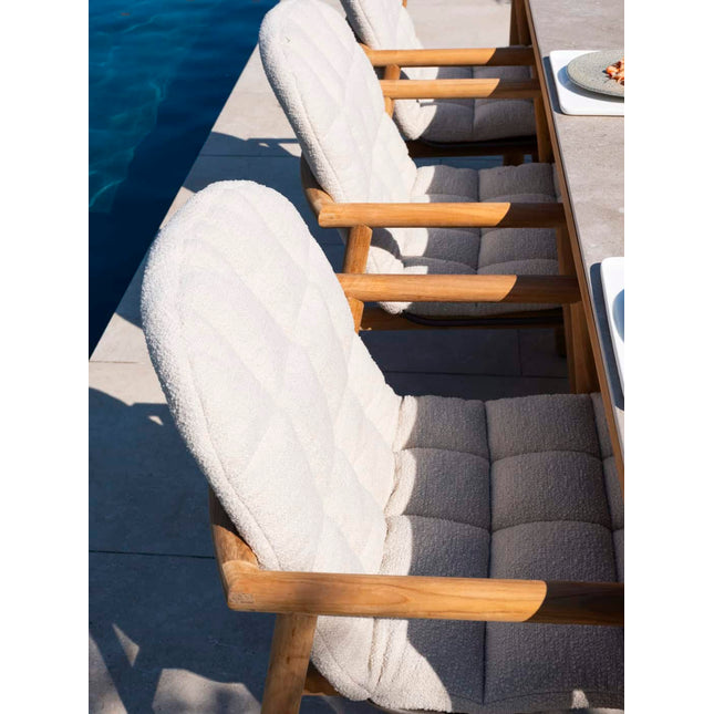 4 Seasons Outdoor Samos dining stoel + Taste 4SO Corsica tafel kiezel-vorm teak 240 cm