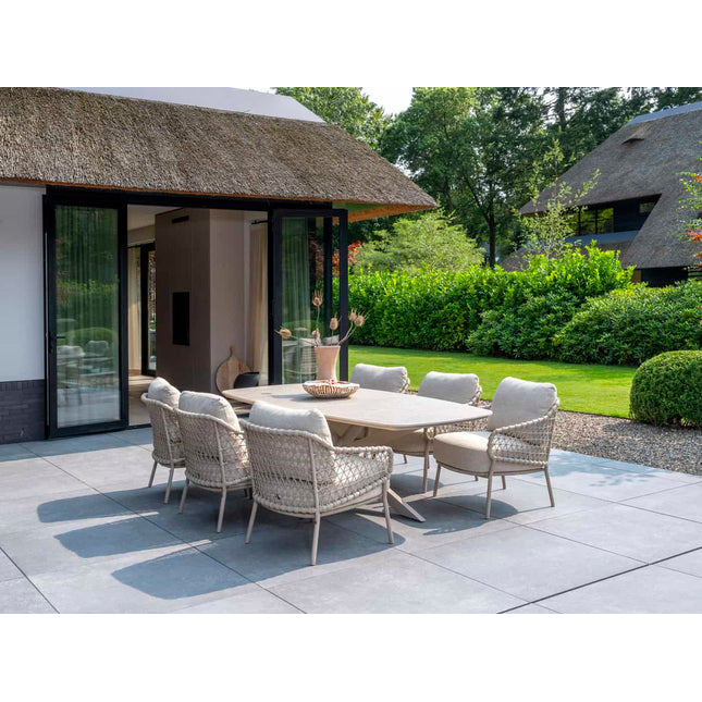 4 Seasons Outdoor Tuinset Sardinia low dining stoel + Nevada low dining tafel barrel-vorm 250 cm latte