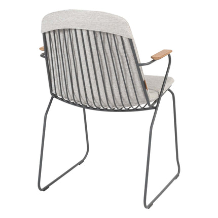 4 Seasons Outdoor Veneto dining antraciet + Montana tafel barrel keramiek terrazzo 240 x 103 cm