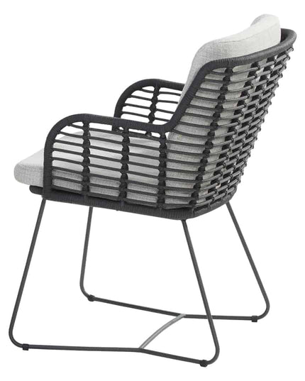 4 Seasons Outdoor Fabrice dining stoel antraciet + Locarno tafel HPL slate antraciet 160 Ø cm