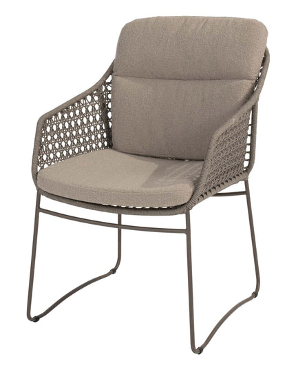 4 Seasons Outdoor Moretti high back dining stoel + Taste 4SO Prado teak tafel ovaal 240 cm terre onderstel
