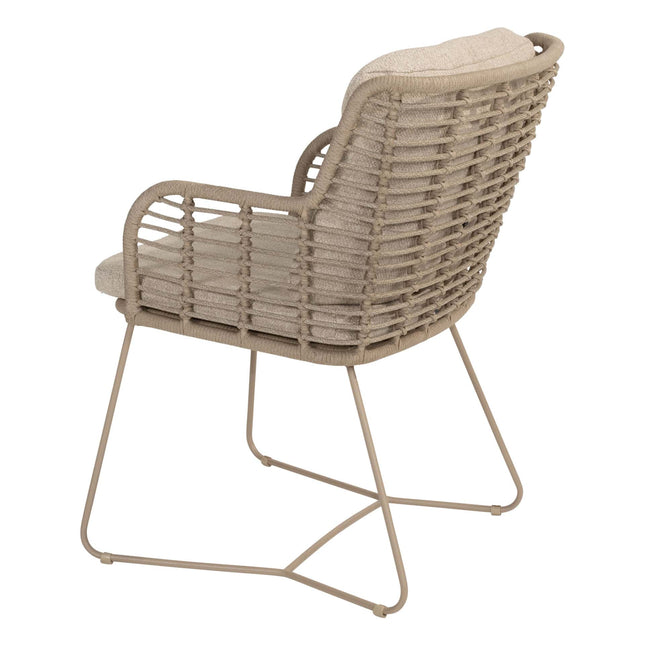 4 Seasons Outdoor Fabrice dining stoel latte + Taste 4SO Capri tafel barrel-vorm teak 280 cm