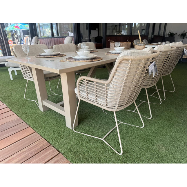 4 Seasons Outdoor Diva tuintafel met keramisch tafelblad 240 cm en aluminium frame