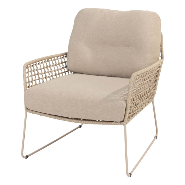 4 Seasons Outdoor Sardinia chaise lounge bank + Taste 4SO Albano lounge stoel + Verdi salontafel 73 Ø cm