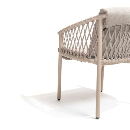 4 Seasons Outdoor Allora dining stoel latte + Taste 4SO Capri tafel barrel-vorm teak 240 cm