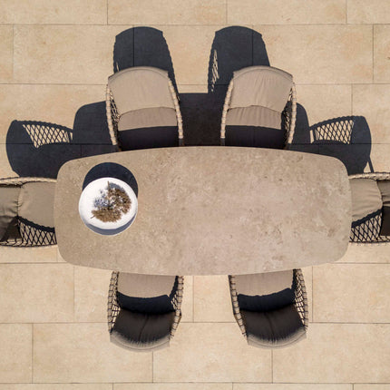 4 Seasons Outdoor Allora dining stoel latte + Taste 4SO Prado tafel met keramisch tafelblad barrel latte 240 cm