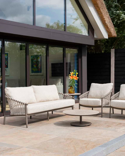 4 Seasons Outdoor Allora loungeset + Sofie salontafels terre