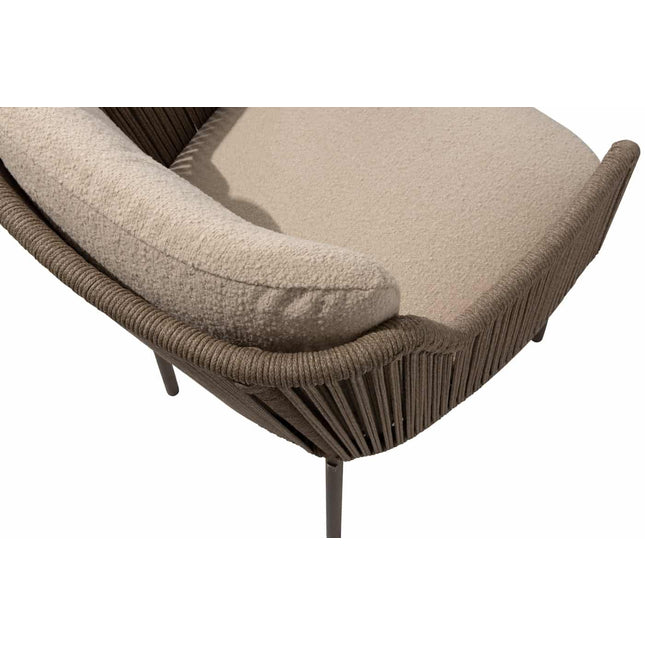 4 Seasons Outdoor Bernini dining stoel terre + Vermont eettafel met keramisch tafelblad terre 75 x 75 cm