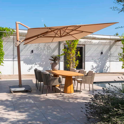 4 Seasons Outdoor Bernini dining stoel + Taste 4SO Capri tafel barrel-vorm teak 240 cm