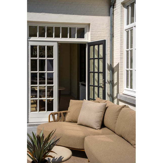 Biarritz loungeset met Hampton salontafels - sfeerbeeld