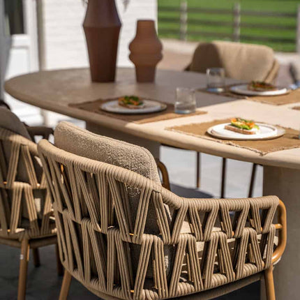 4 Seasons Outdoor Biarritz dining set Amber + Hampton ovale tafel 300 cm - Image 4