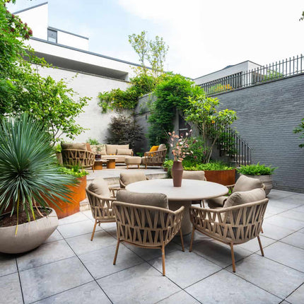 4 Seasons Outdoor Biarritz low dining set Amber + Hampton low dining tafel 160 Ø cm - Image 3