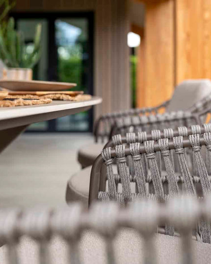 4 Seasons Outdoor Capalbio dining stoel + Taste 4SO Prado teak tafel 130 Ø cm