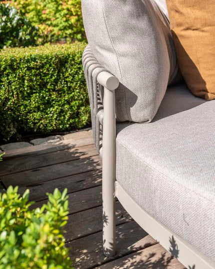 Taste 4SO Catalana loungeset + loungestoel + Demi tafels