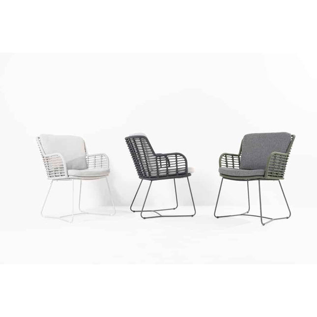 4 Seasons Outdoor Fabrice dining antraciet + Taste 4SO Prado teak tafel 130 Ø cm