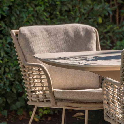 4 Seasons Outdoor Fabrice dining stoel latte + Taste 4SO Corsica tafel teak 160 Ø cm
