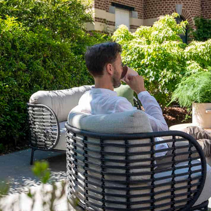 4 Seasons Outdoor Fabrice loungeset + Verdi salontafel set van 2