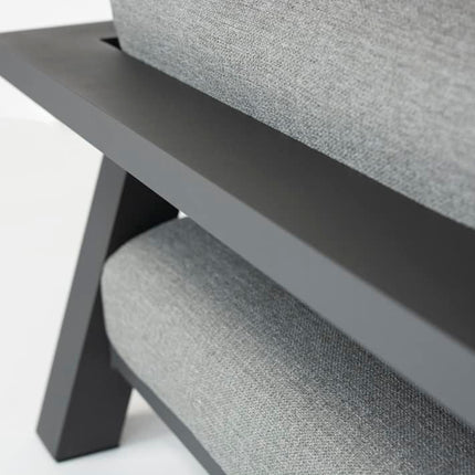 4 Seasons Outdoor Iconic loungeset + Forza hoge salontafel 120 x 70 x 55 cm