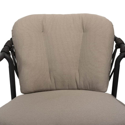 Taste 4SO Manitoba stapelbare dining stoel antraciet + 4 Seasons Outdoor Locarno tafel HPL slate antraciet 160 Ø cm