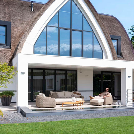 4 Seasons Outdoor Maxime loungeset + Volta salontafels terre
