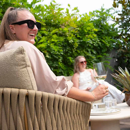 4 Seasons Outdoor Molina 3 zitsbank +  loungestoelen + Sofie salontafels - Image 7