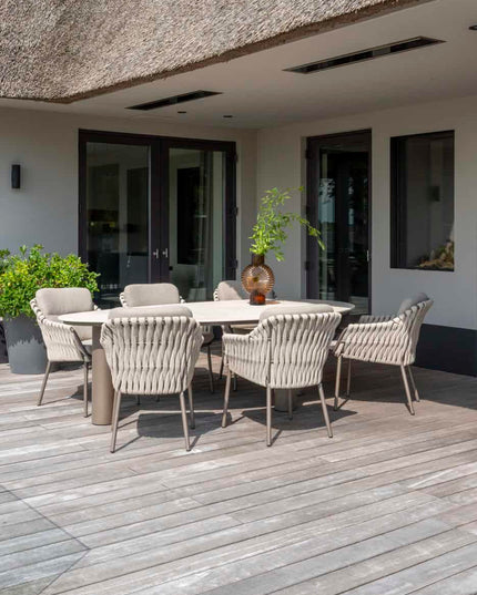 4 Seasons Outdoor Montera dining + Arizona tafel keramisch blad kiezel-vorm