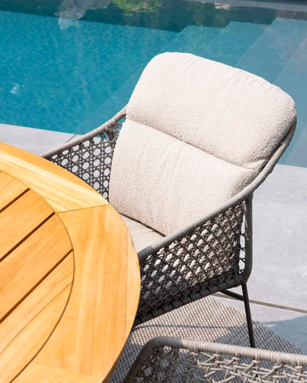 4 Seasons Outdoor Moretti high back dining stoel + Taste 4SO Prado teak tafel ovaal 240 cm terre onderstel