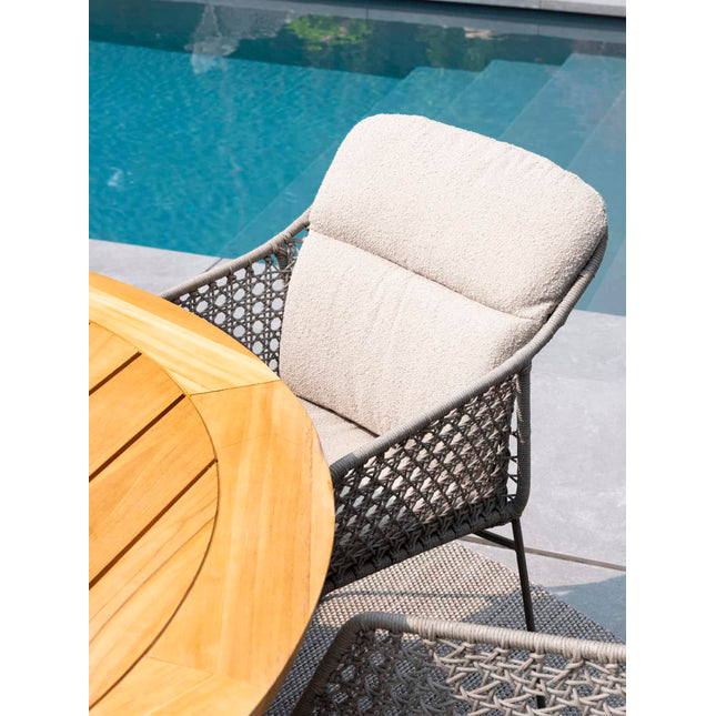 4 Seasons Outdoor Moretti high back dining stoel + Taste 4SO Prado teak tafel ovaal 240 cm terre onderstel