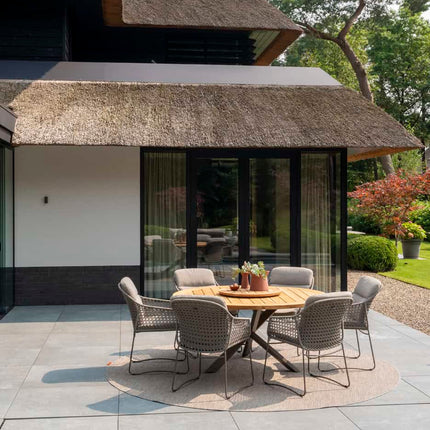 4 Seasons Outdoor Moretti high back dining stoel + Taste 4SO Prado teak tafel ovaal 240 cm terre onderstel