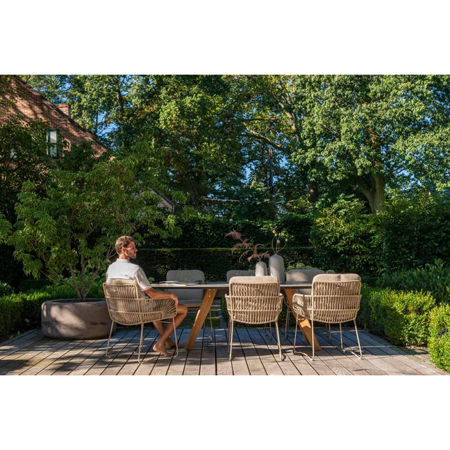 4 Seasons Outdoor Murcia dining latte + Montana tafel barrel keramiek terrazzo 240 cm teak onderstel